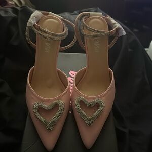 Brand new high heel shoes, size 9 color blush